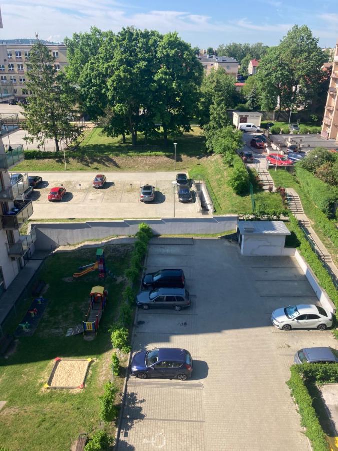 Lokum Seminaryjska Apartament Z Darmowym Parkingiem كيلتشي المظهر الخارجي الصورة