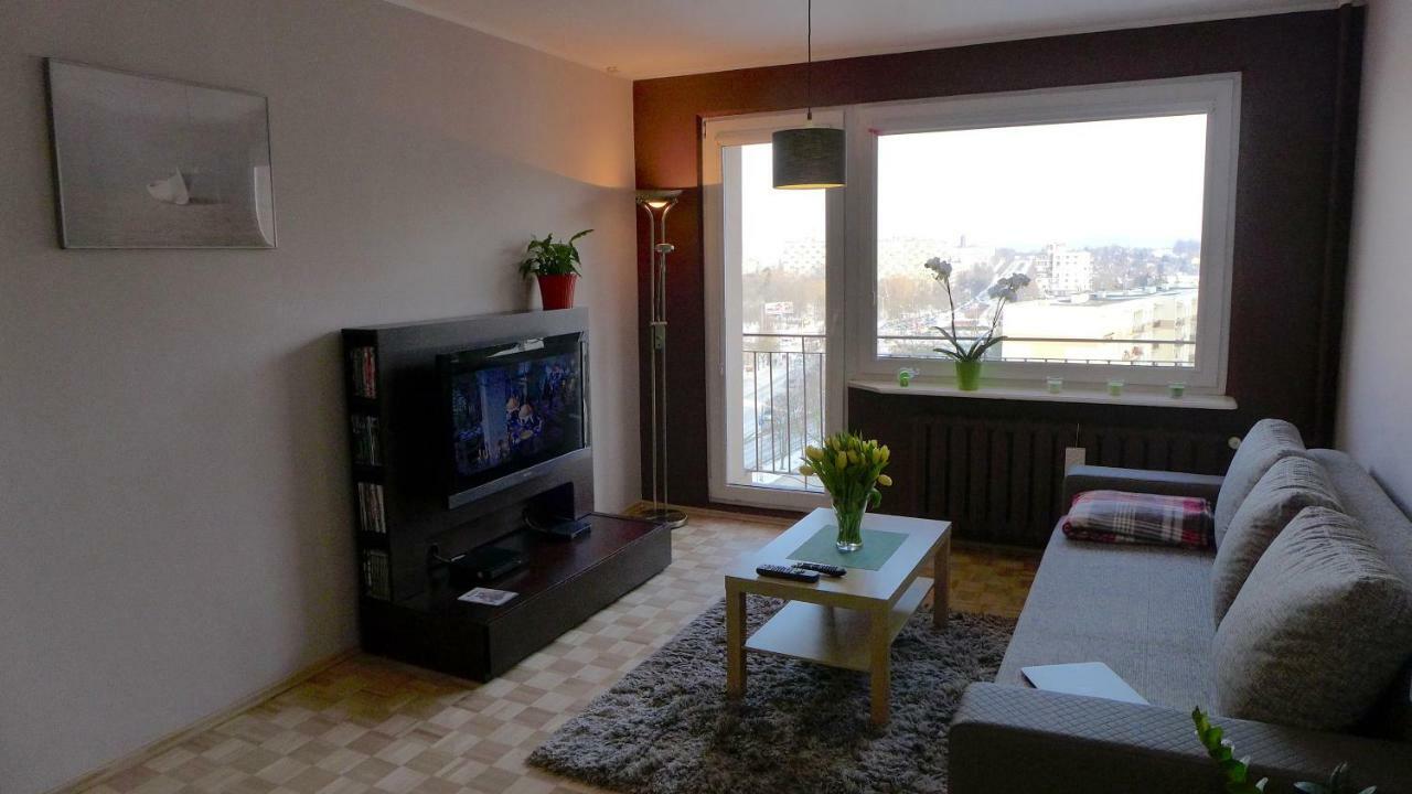 Lokum Seminaryjska Apartament Z Darmowym Parkingiem كيلتشي المظهر الخارجي الصورة