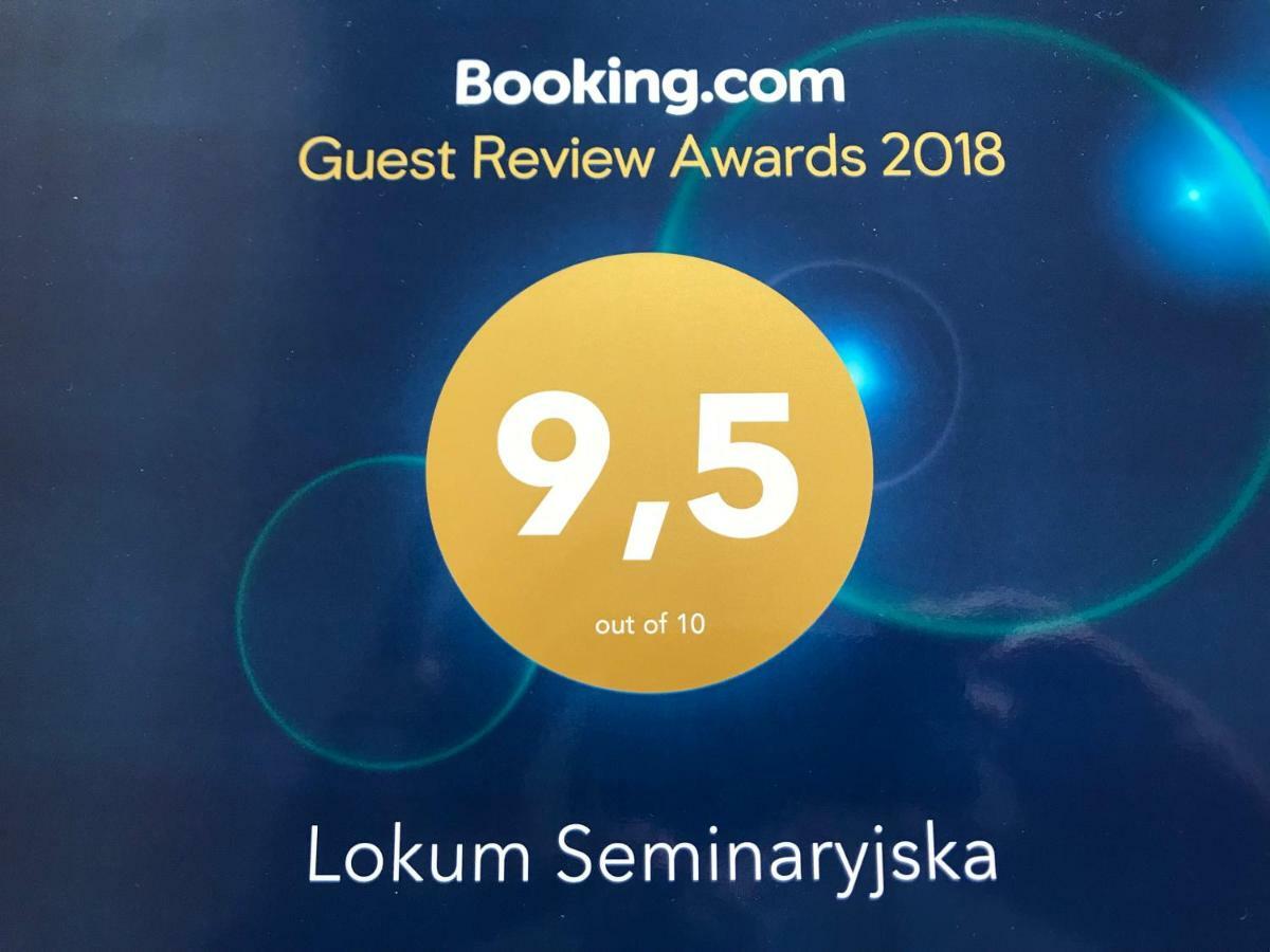 Lokum Seminaryjska Apartament Z Darmowym Parkingiem كيلتشي المظهر الخارجي الصورة